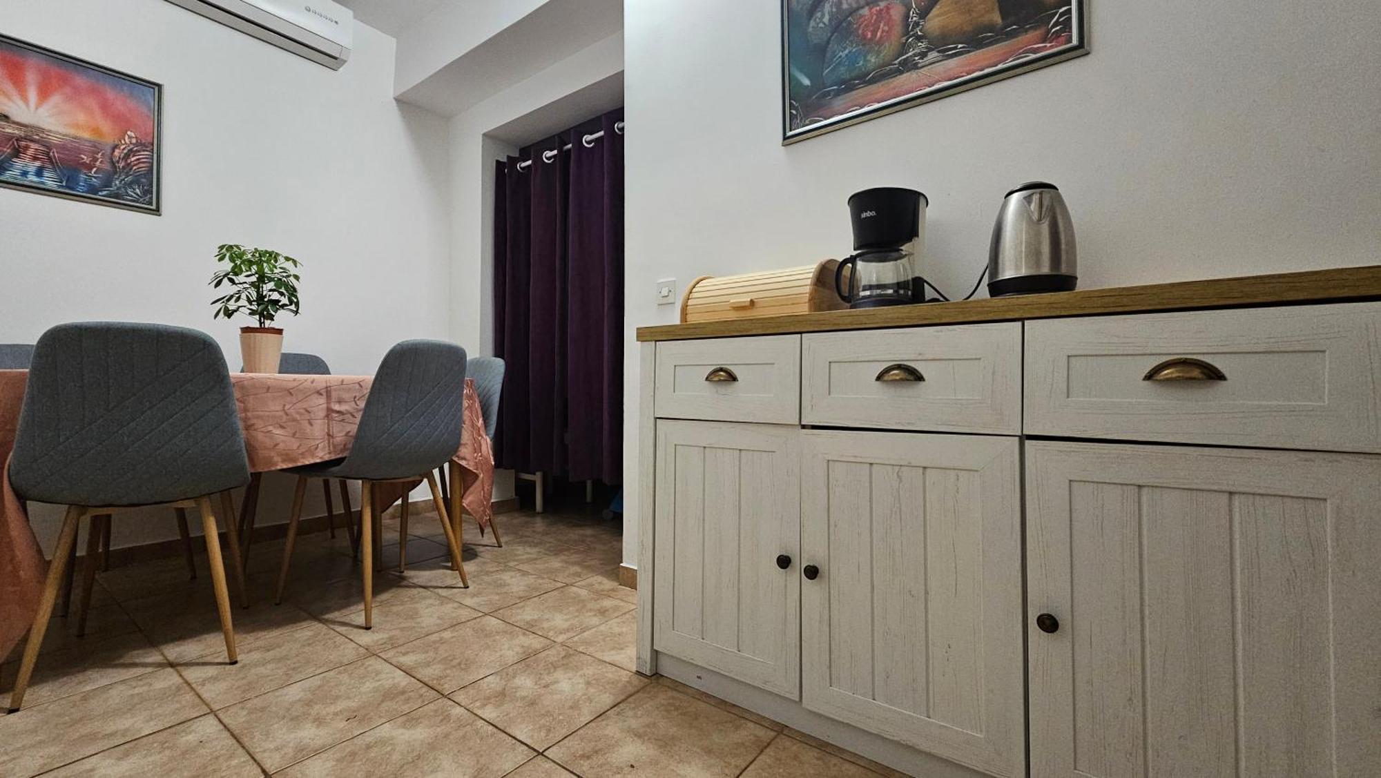 Apartments Betty Borik ロヴィニ エクステリア 写真