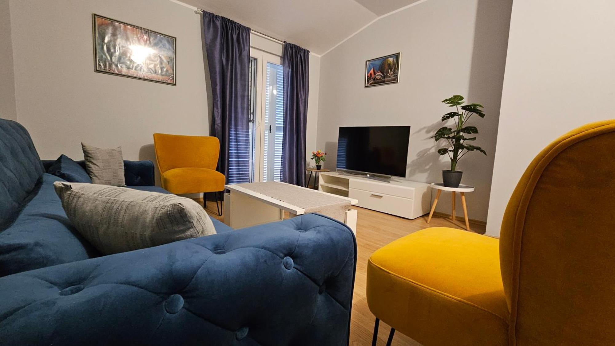 Apartments Betty Borik ロヴィニ エクステリア 写真